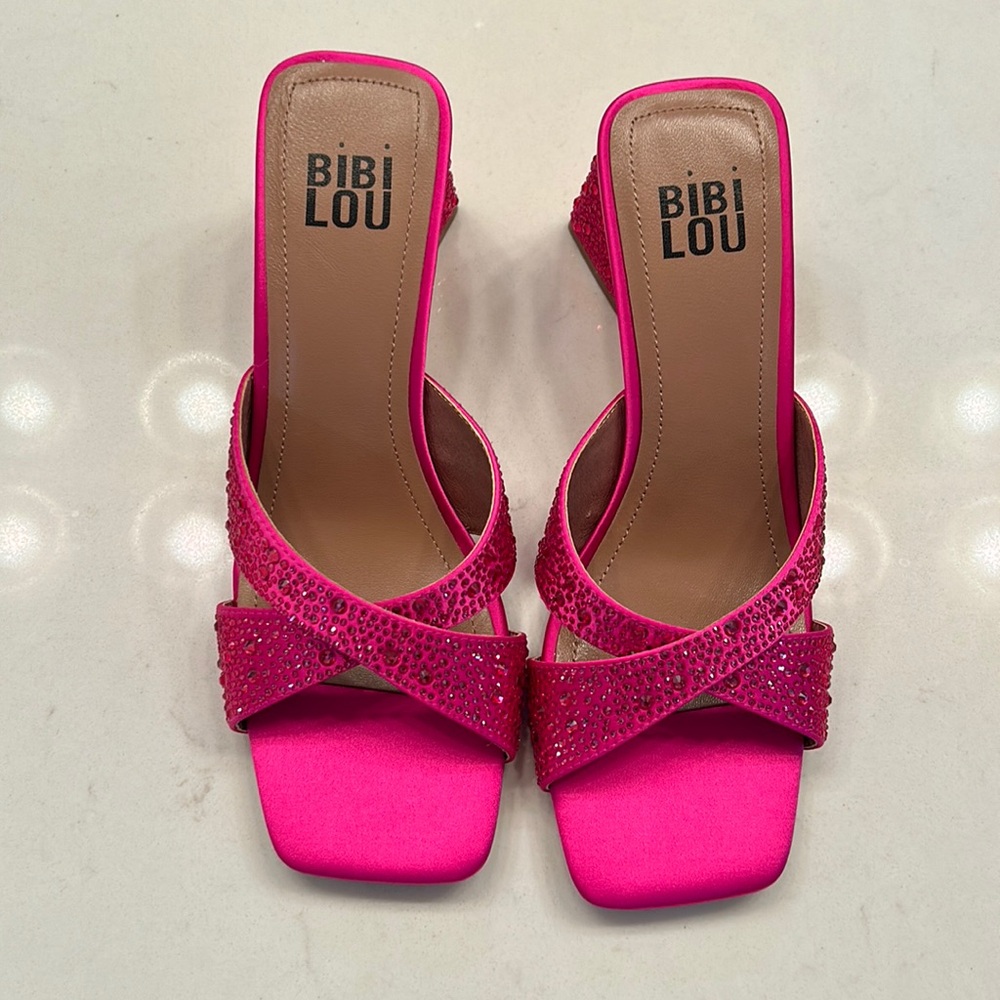 Bibi Lou fuchsia sparkly heels in size 39
